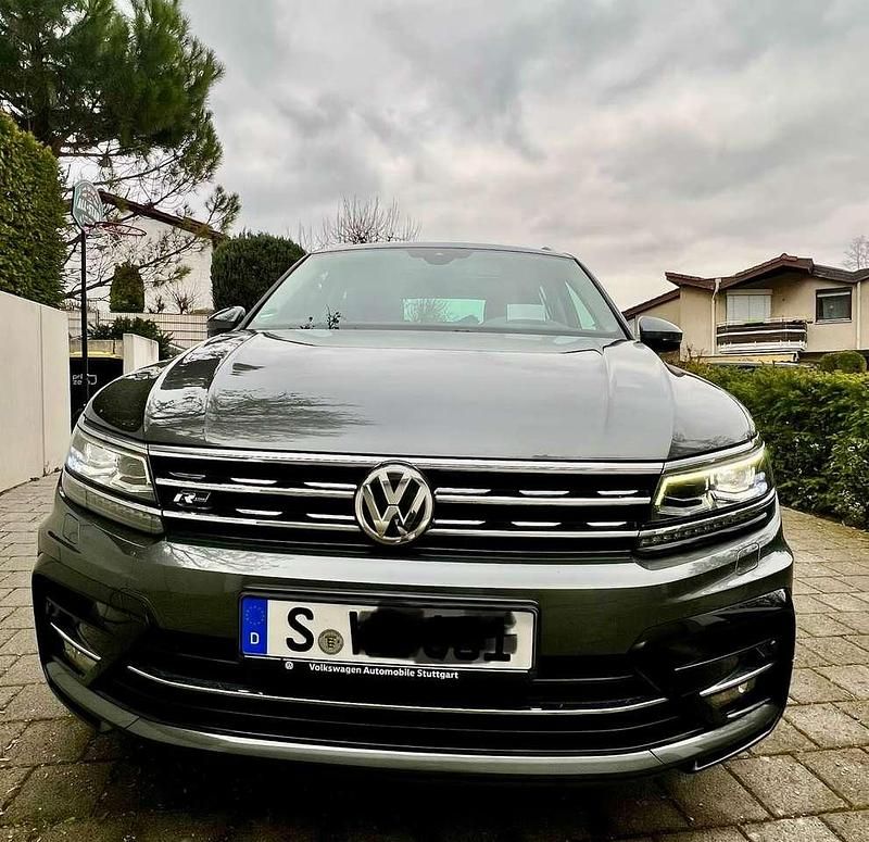 Gebraucht VW Tiguan Highline 150 PS (110 kW) 2018 Grau SUV