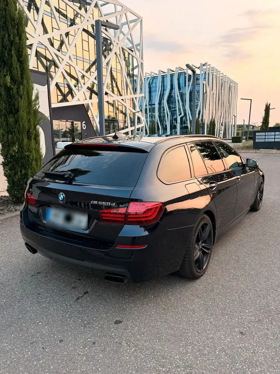 Gebraucht BMW M550 Sport Line 381 PS (280 kW) 2013 Schwarz Kombi