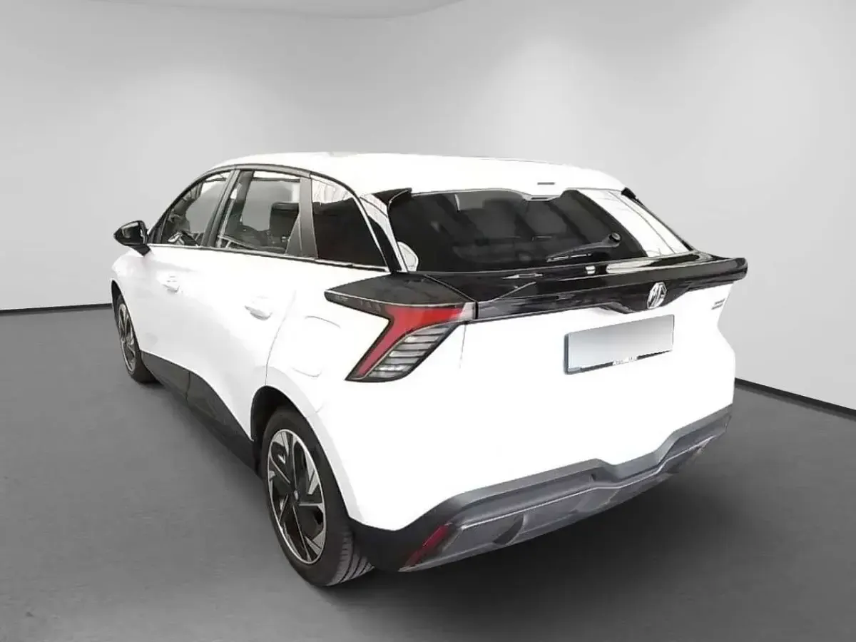Gebraucht MG MG4 EV 125 kW (170 PS) 2024 Weiß Kleinwagen