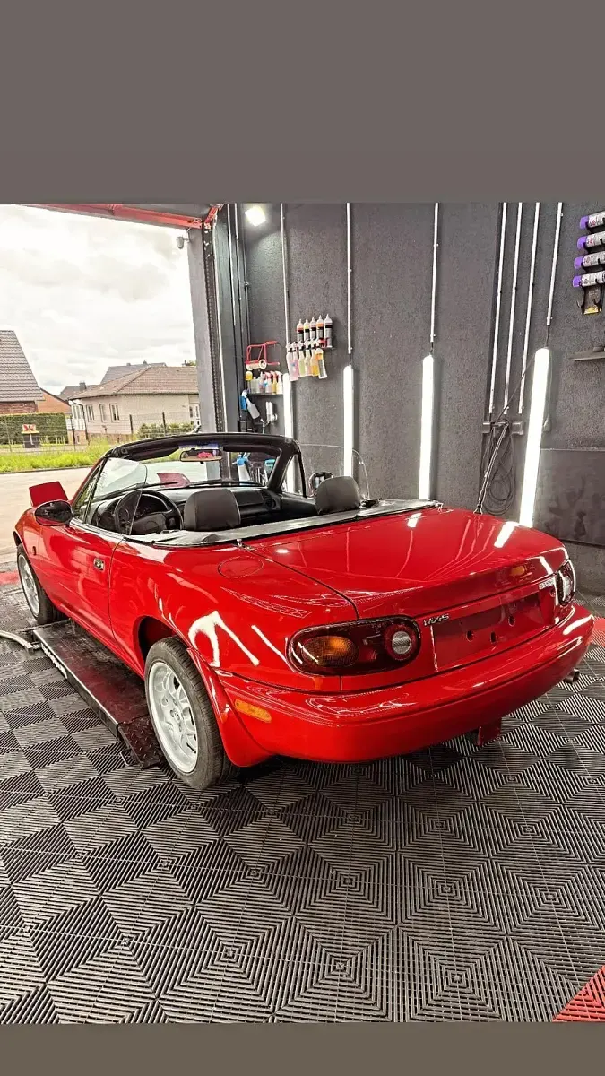 Gebraucht Mazda MX5 90 PS (66 kW) 1996 Rot Cabrio