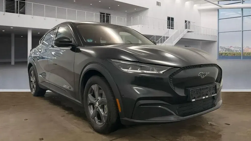 Gebraucht Ford Mustang Mach-E Extended Range 216 kW (294 PS) 2023 Schwarz SUV