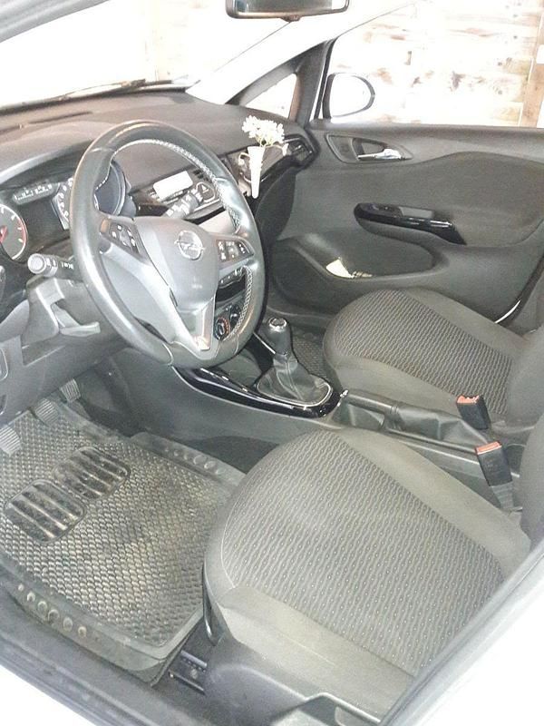 Gebraucht Opel Corsa drive 90 PS (66 kW) 2016 Weiß Kleinwagen