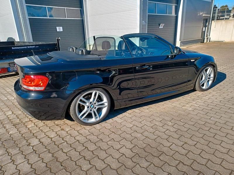 Schwarz Gebraucht 2012 BMW 118 Cabriolet Cabrio | 9.700 € (Fairer Preis) - Bild 1/4