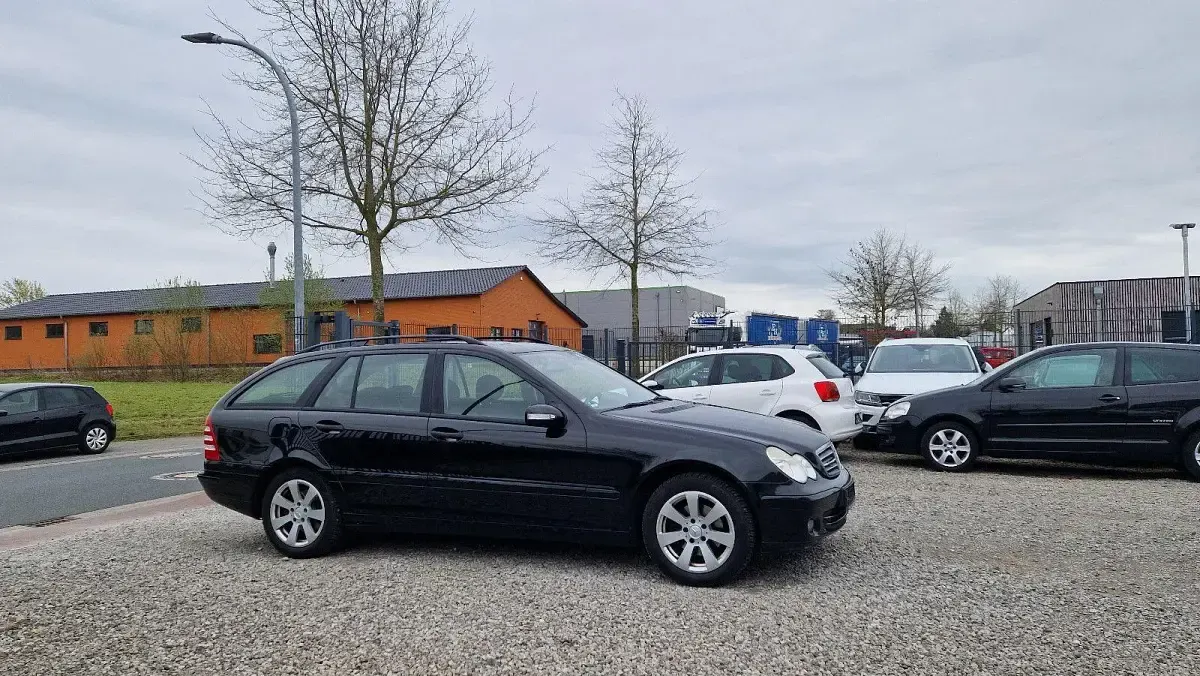 Gebraucht Mercedes C200 122 PS (89 kW) 2006 Schwarz Kombi