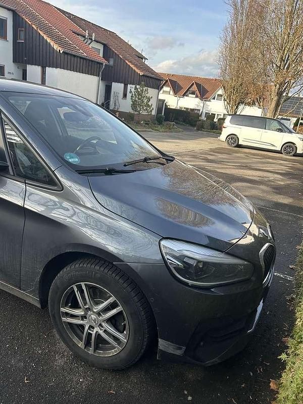 Gebraucht BMW 216 Advantage 116 PS (85 kW) 2018 Grau Van / Kleinbus