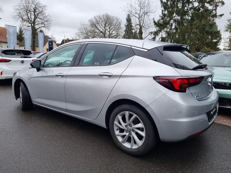 Gebraucht Opel Astra Elegance 145 PS (106 kW) 2021 Lack weiss banquise/typ aussenverkleidung spiegel flach standard Limousine