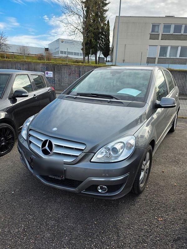 Grau Gebraucht 2010 Mercedes B200 Van / Kleinbus | 3.890 € (Superpreis) - Bild 1/4