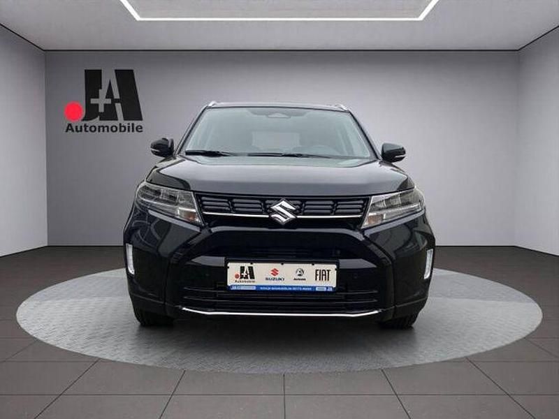 Neu Suzuki Vitara Comfort+ 129 PS (94 kW) 2025 Cosmic black pearl metallic SUV