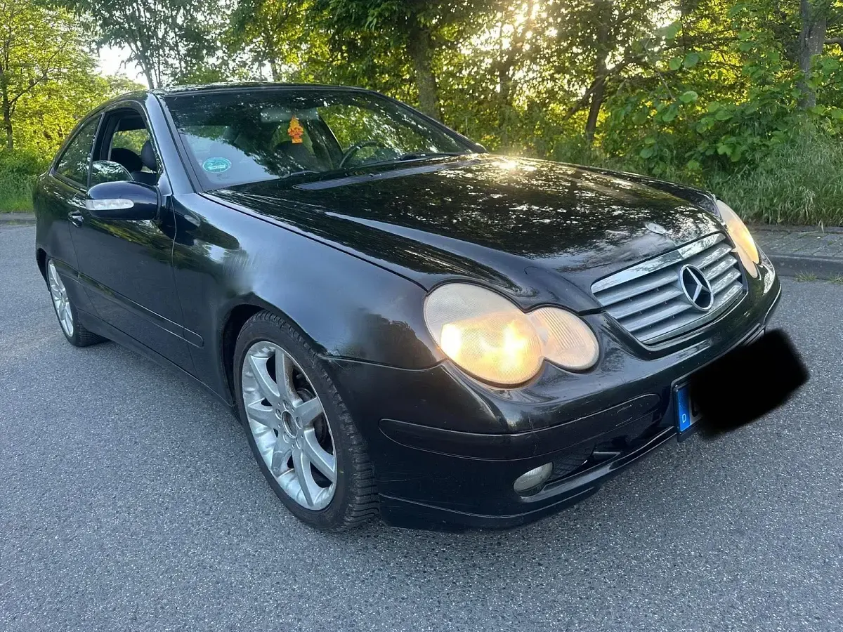 Gebraucht Mercedes 200 163 PS (119 kW) 2002 Schwarz Coupé