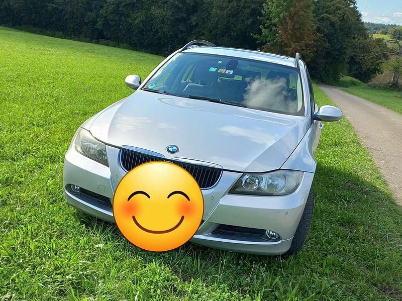 Grau Gebraucht 2007 BMW 320 Kombi | 2.500 € (Fairer Preis) - Bild 1/4