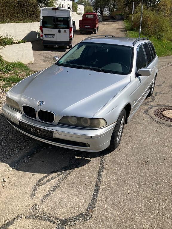 Gebraucht BMW 520 170 PS (125 kW) 2001 Silber Kombi