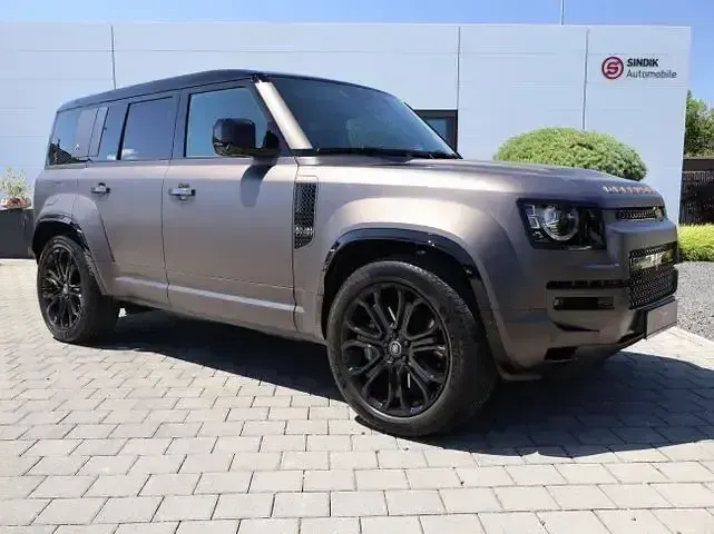Gebraucht Land Rover Defender 635 PS (467 kW) 2025 Charente grey SUV