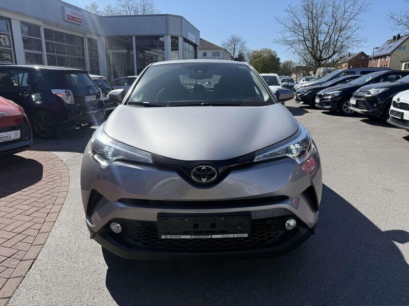Metal stream metallic Gebraucht 2017 Toyota C-HR SUV | 15.900 € (Etwas zu teuer) - Bild 1/4