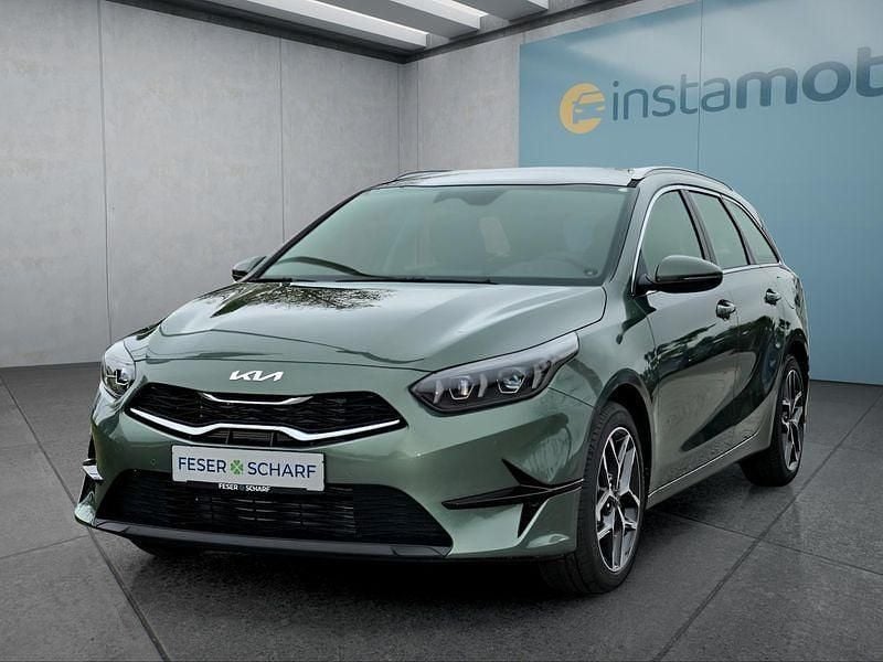 Grün Neu 2025 Kia Ceed Sportswagon Kombi | 28.599 € (Fairer Preis) - Bild 1/4