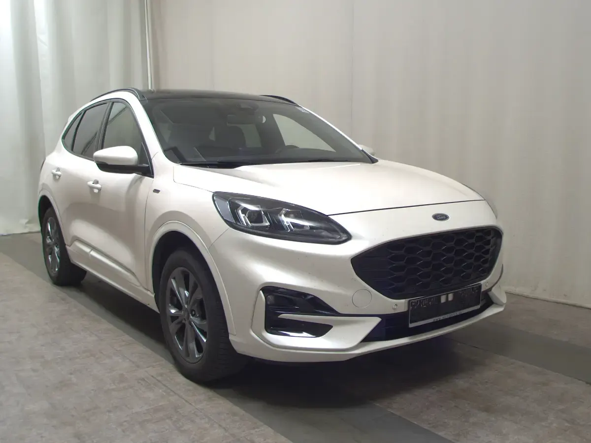 Gebraucht Ford Kuga ST-Line X 190 PS (139 kW) 2021 Arktisweiß (metallic) SUV