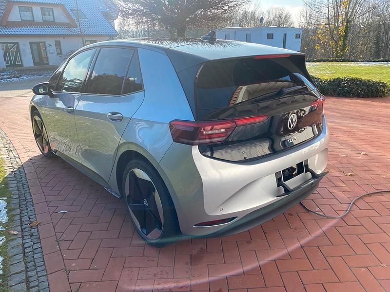 Gebraucht VW ID.3 Pro 150 kW (204 PS) 2024 Silber Kleinwagen
