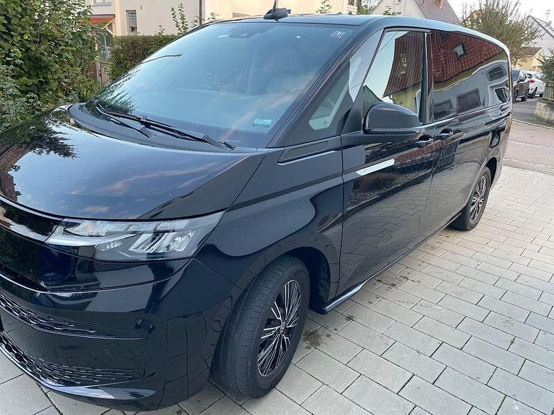 Gebraucht VW Multivan 150 PS (110 kW) 2022 Schwarz Van