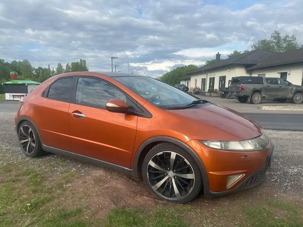 Gebraucht Honda Civic Executive 140 PS (102 kW) 2008 Orange Limousine