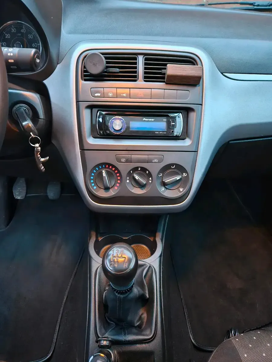 Gebraucht Fiat Punto 77 PS (56 kW) 2009 Blau Kleinwagen