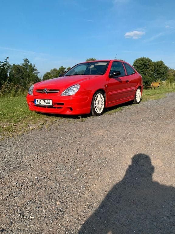 Rot Gebraucht 2003 Citroën Xsara | 11.100 € - Bild 1/4
