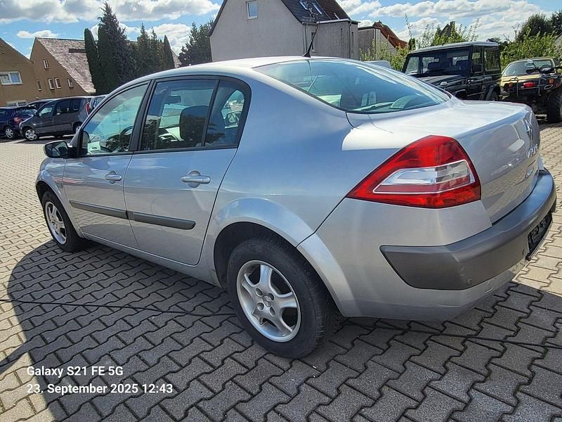 Gebraucht Renault Mégane II 101 PS (74 kW) 2007 Grün Limousine