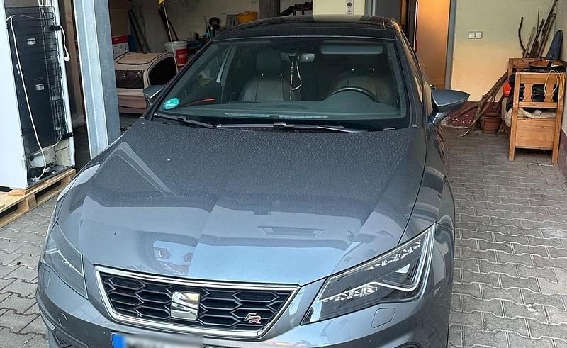 Second-hand Seat Leon ST FR 180 CP (132 kW) 2018 Gri Break
