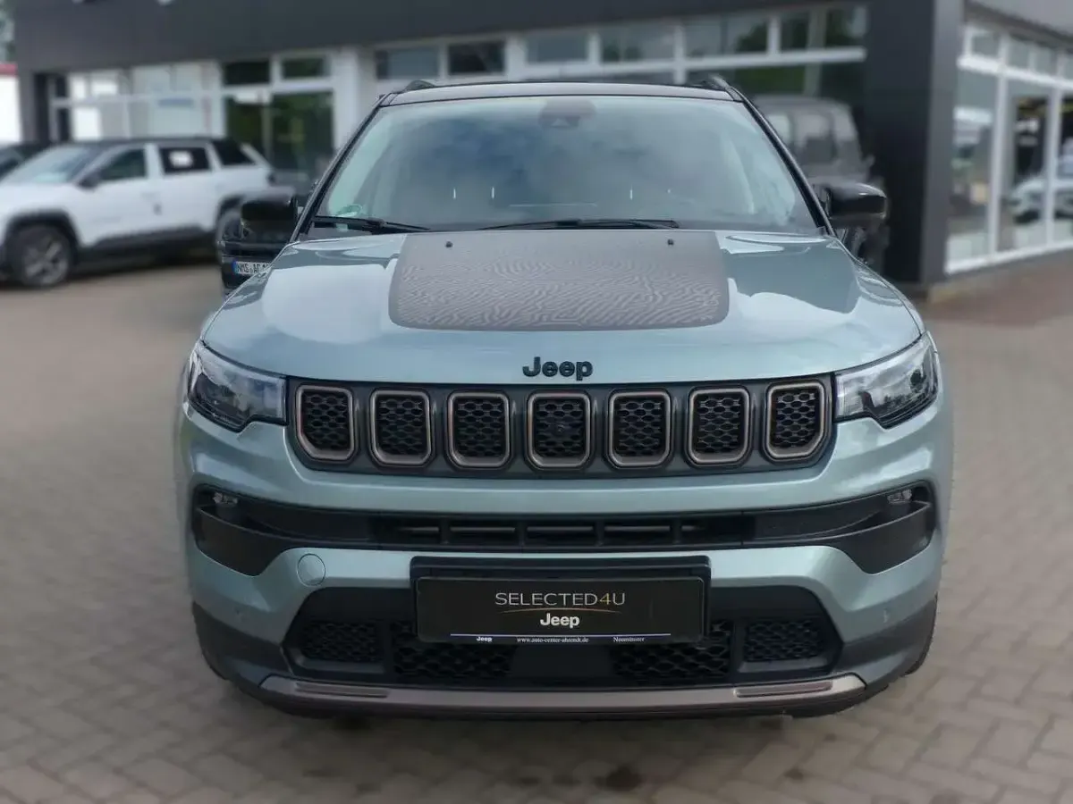 Gebraucht Jeep Compass 131 PS (96 kW) 2022 Blau SUV