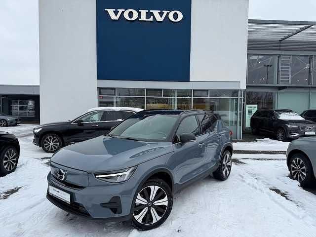 Grau Gebraucht 2022 Volvo XC40 Plus SUV | 31.900 € (Etwas zu teuer) - Bild 1/4
