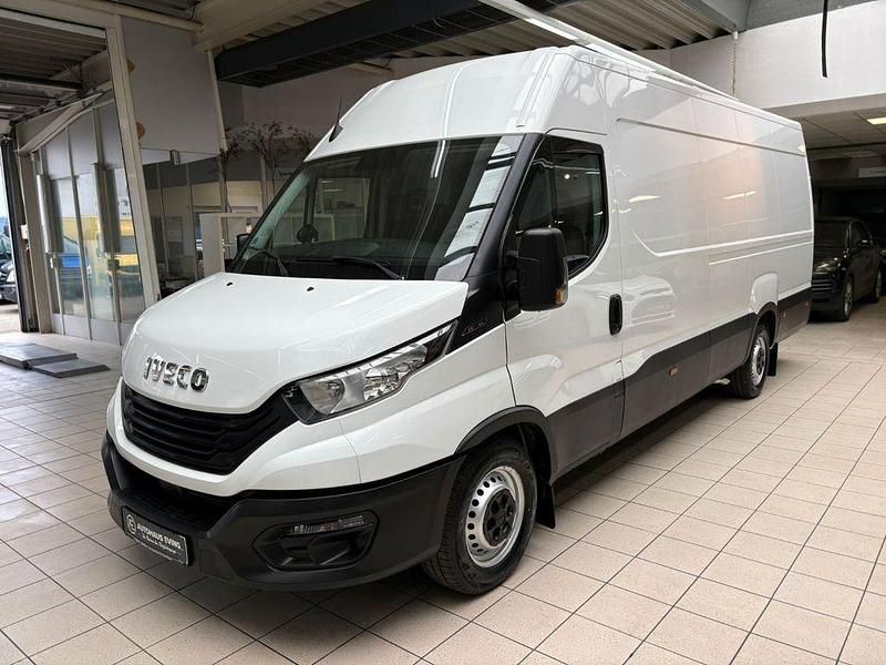 Gebraucht Iveco Daily 155 PS (114 kW) 2023 Weiß Van / Kleinbus