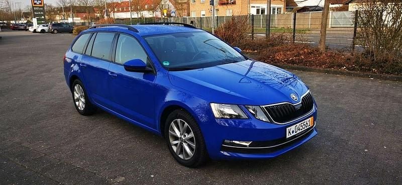 Gebraucht Skoda Octavia Style 150 PS (110 kW) 2019 Blau Kombi