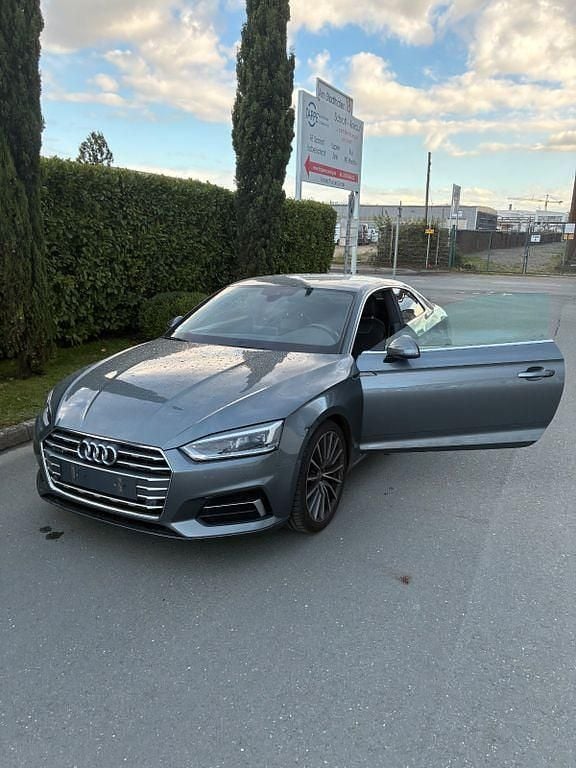Grau Gebraucht 2017 Audi A5 Sport Coupé | 20.999 € (Superpreis) - Bild 1/4