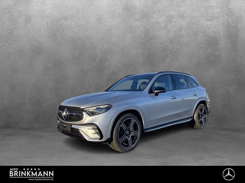 lack hightechsilber Gebraucht 2025 Mercedes GLC300 AMG line SUV | 63.770 € (Fairer Preis) - Bild 1/4