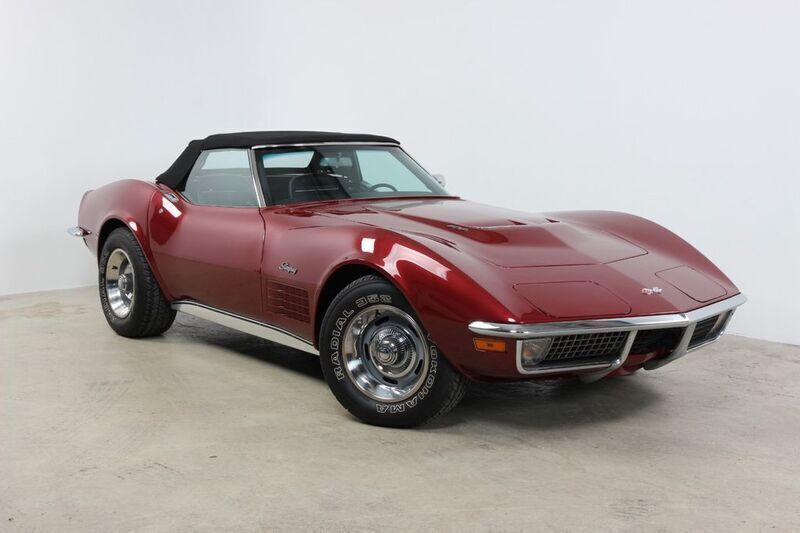 Marlboro maroon Gebraucht 1970 Corvette C3 Cabrio | 59.999 € - Bild 1/4