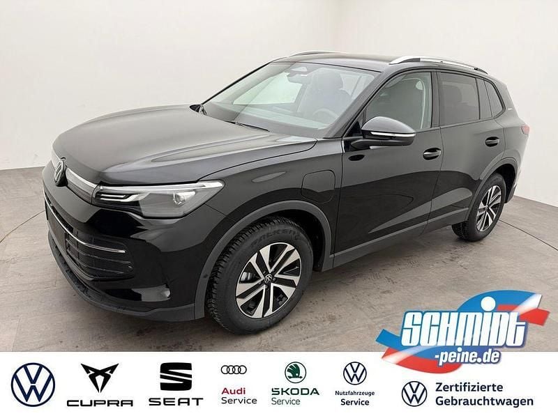 Neu VW Tiguan Life 204 PS (150 kW) 2026 Schwarz SUV