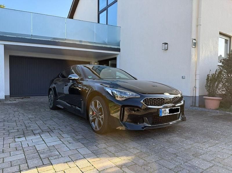 Gebraucht Kia Stinger 366 PS (269 kW) 2019 Schwarz Kleinwagen