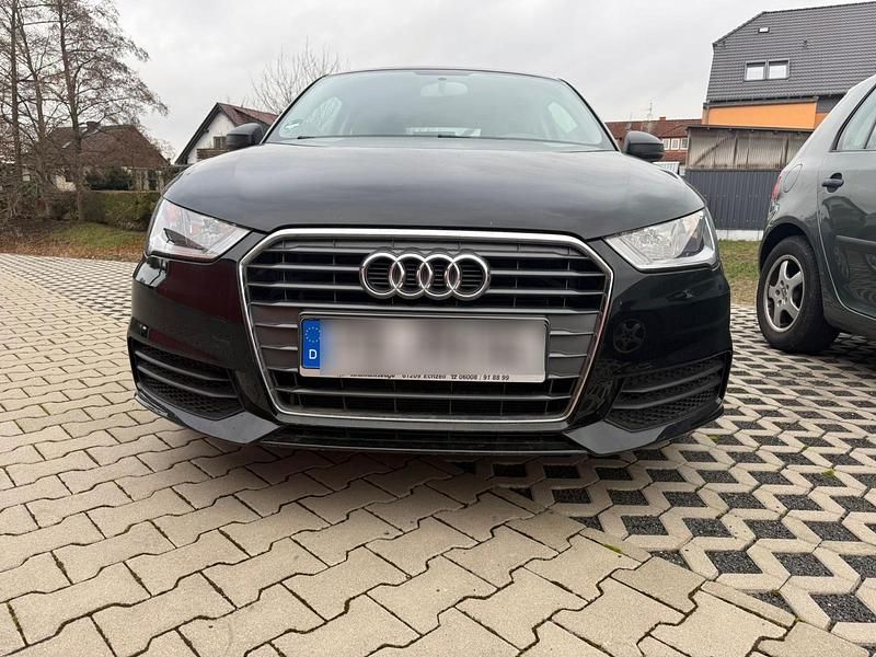 Gebraucht Audi A1 90 PS (66 kW) 2017 Schwarz Kleinwagen