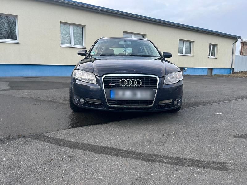 Gebraucht Audi A4 163 PS (119 kW) 2004 Blau Kombi