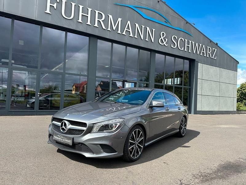 Grau Gebraucht 2016 Mercedes CLA180 Limousine | 19.930 € (Fairer Preis) - Bild 1/4