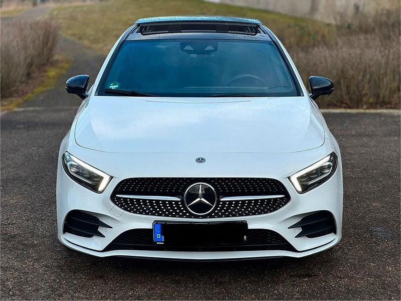 Gebraucht Mercedes A220 AMG line 190 PS (139 kW) 2019 Weiß Limousine