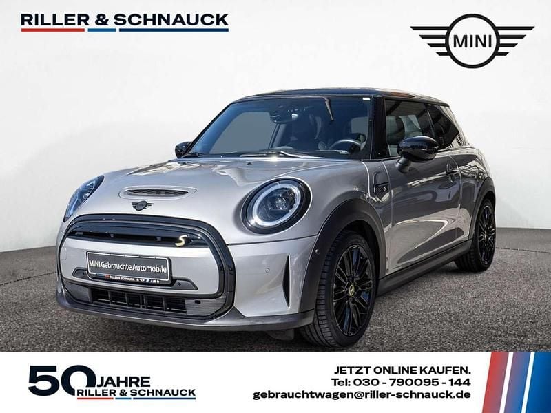 Gebraucht Mini Cooper SE 135 kW (184 PS) 2023 Melting silver Kleinwagen