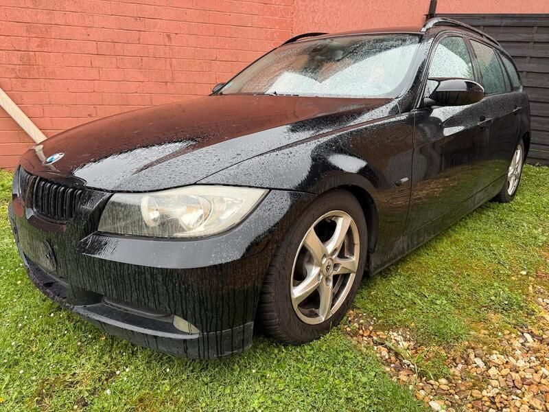 Schwarz Gebraucht 2006 BMW 320 Kombi | 3.200 € (Teuer) - Bild 1/4