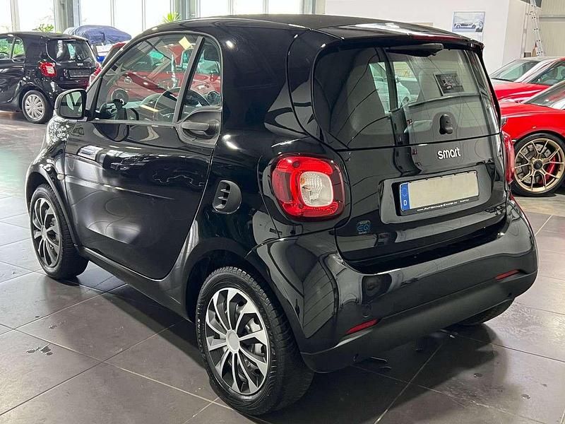 Gebraucht Smart ForTwo Coupé 60 kW (82 PS) 2021 Schwarz Coupé