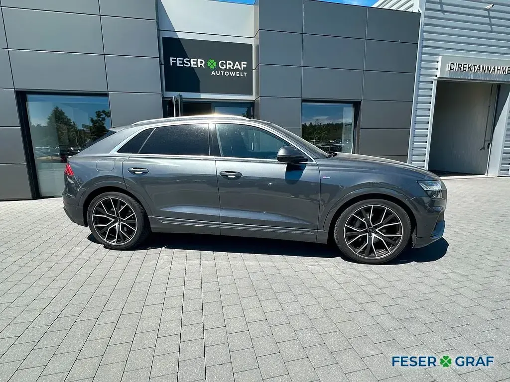Gebraucht Audi Q8 Ambiente 286 PS (210 kW) 2019 Daytonagrau perleffekt SUV