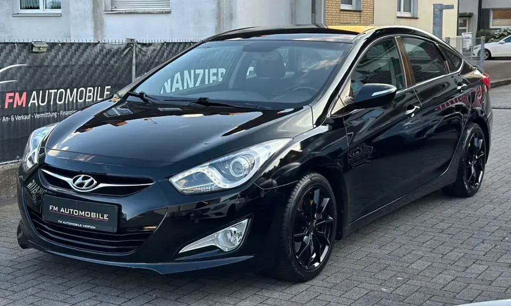 Gebraucht Hyundai i40 Comfort 135 PS (99 kW) 2013 Schwarz Limousine
