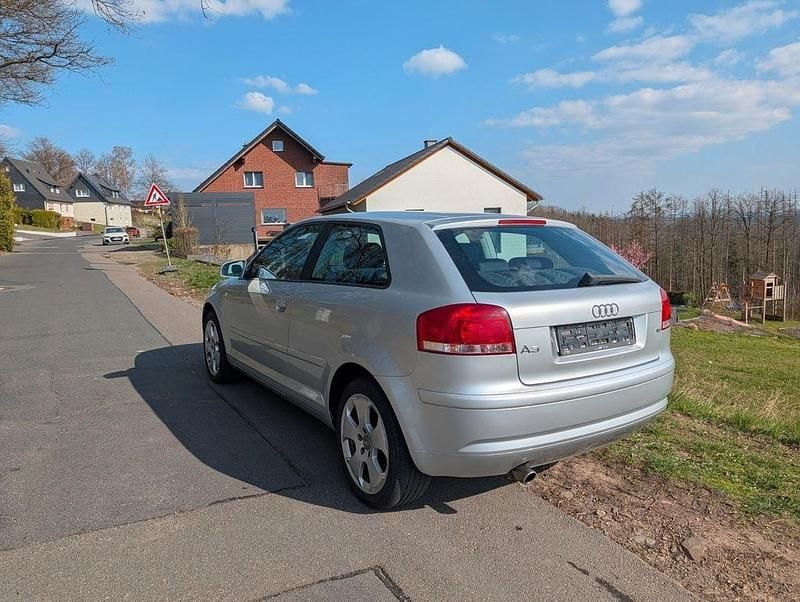 Gebraucht Audi A3 103 PS (75 kW) 2007 Silber Kleinwagen