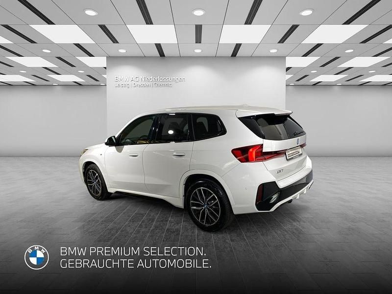 Gebraucht BMW iX1 M Sport 200 kW (272 PS) 2023 Weiß SUV