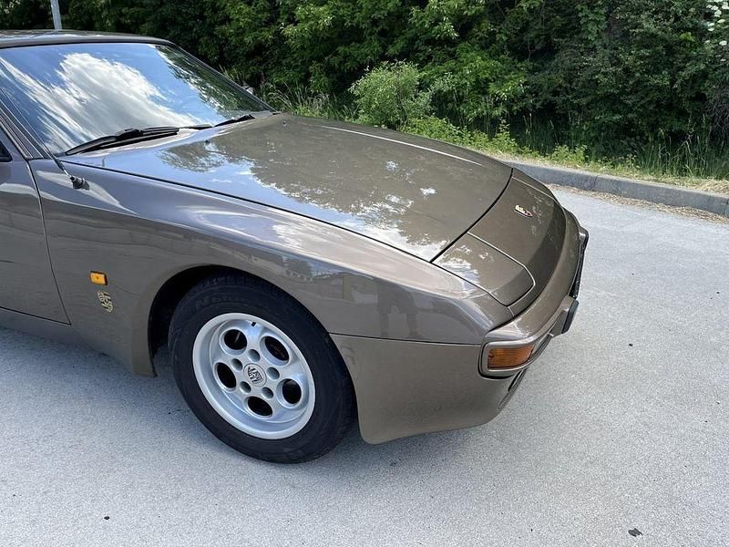 Usado Porsche 944 163 CV (119 kW) 1983 Marrón Coupe