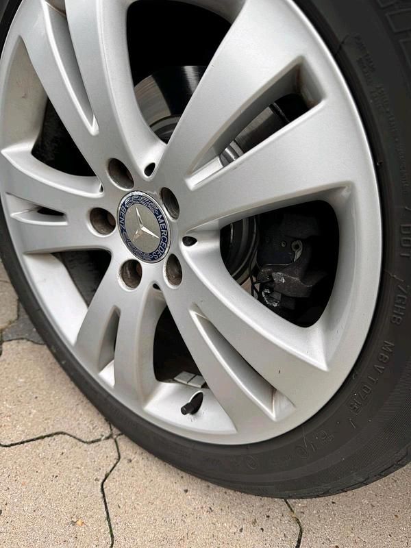 Gebraucht Mercedes C250 204 PS (150 kW) 2010 Silber Kombi