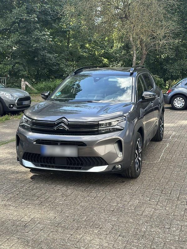 Grau Gebraucht 2022 Citroën C5 Aircross Shine SUV | 23.600 € (Fairer Preis) - Bild 1/4
