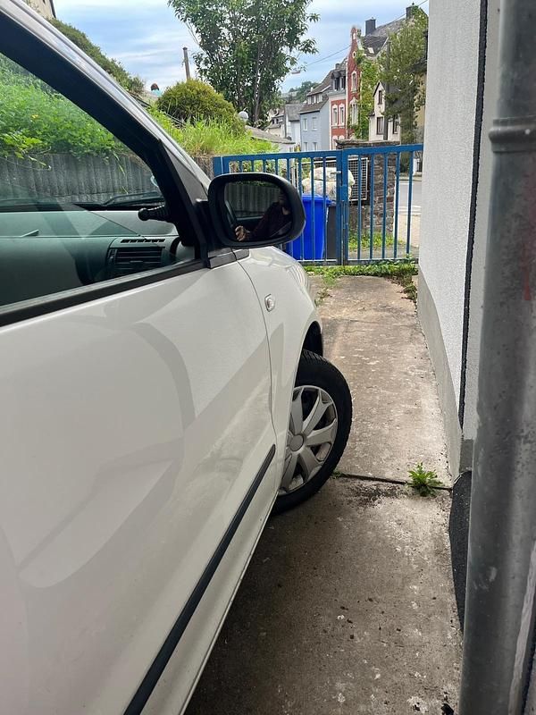 Gebraucht VW Fox 65 PS (47 kW) 2006 Weiß Kleinwagen